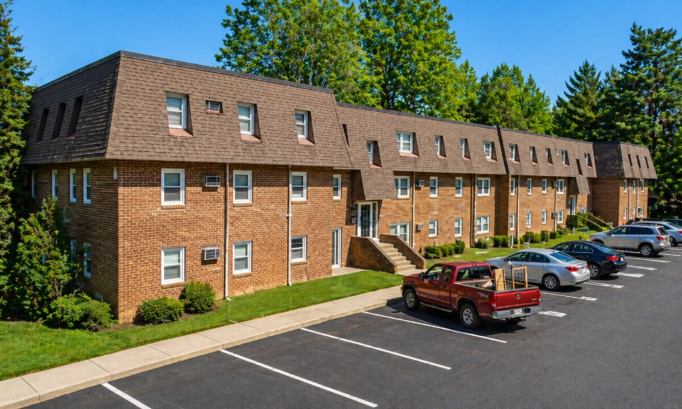Apartments at Pinebrook, Newark, DE