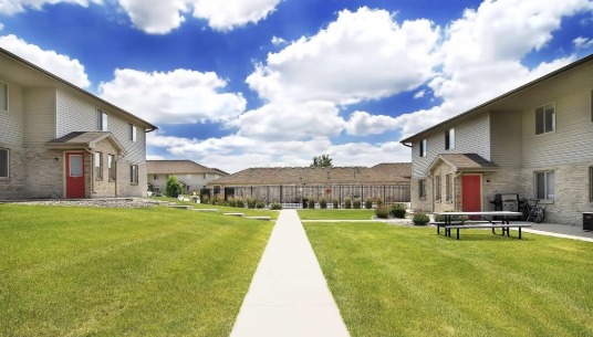 Oak Point Apartments, Normal, IL
