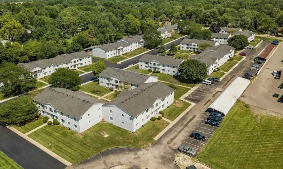 Bloomfield Square Apartments renovation in Auburn Hills, MI